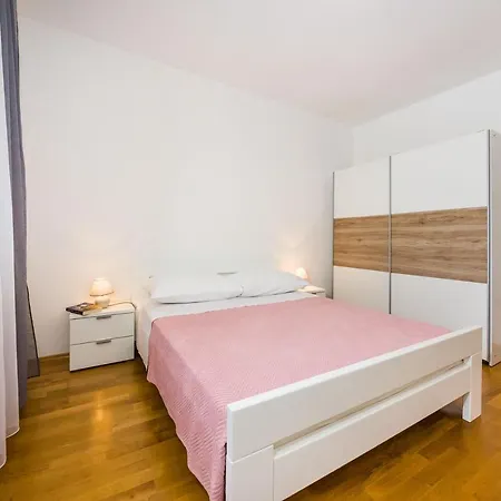 Apartman Apartman Lucija *